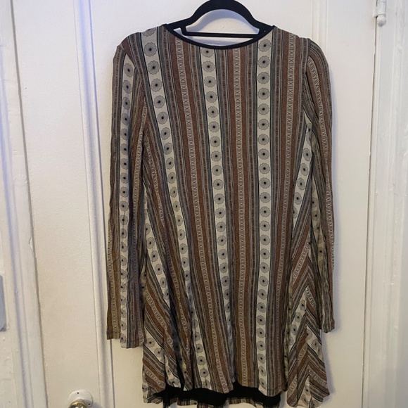 Casual dress - Picture 2 of 2